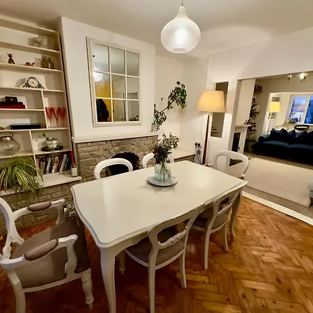 Ben & Maria'S Guesthouse Бат Экстерьер фото